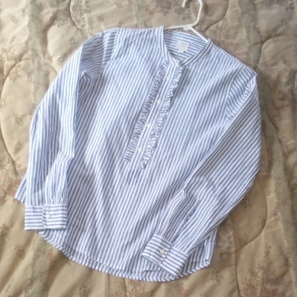 Ruffled Nautical J Crew Size 4 With 4 Button Front great Condition 38